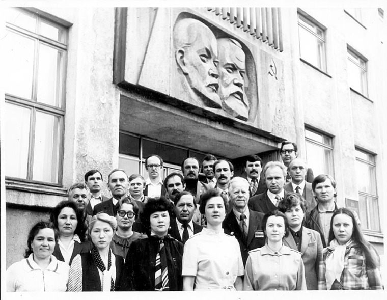 Журналист, писатель, драматург