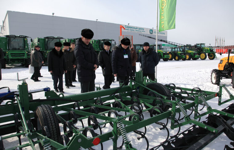 Хочешь осенью высокий урожай – технику весною покупай!