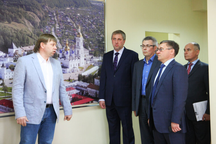 В гостях у четвертой власти