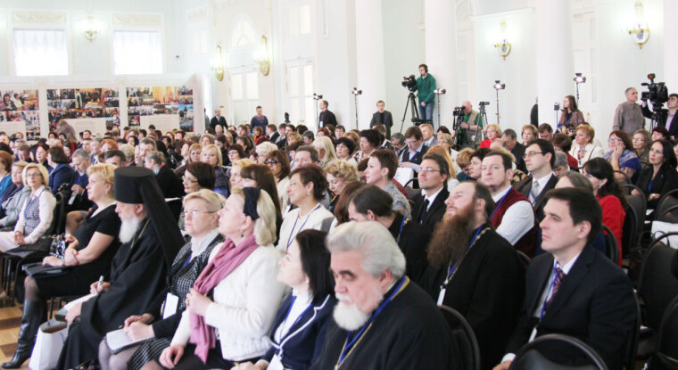 Будет семья – будет Россия