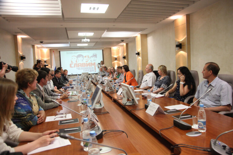 По заслугам и честь