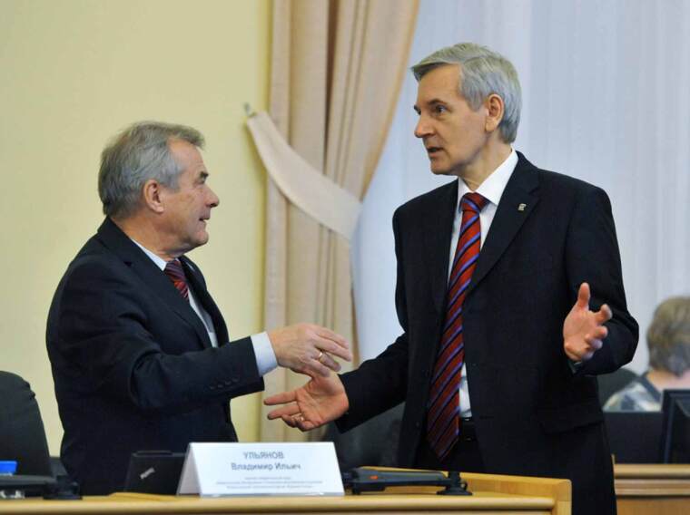 Владимир Якушев: «Принят бюджет развития региона, а не только социальных расходов»