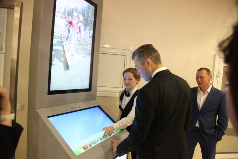 Сделать все ради улыбки ребенка