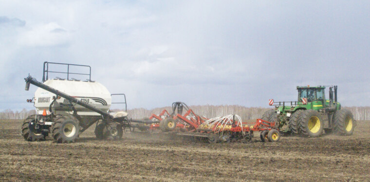 Истосковались руки по земле