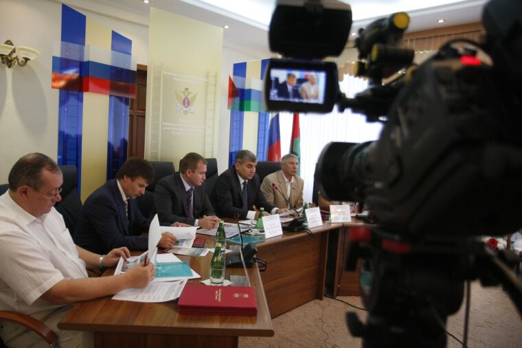 Следуя высоким стандартам