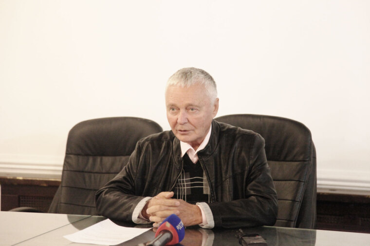 Содействуя единению и доверию