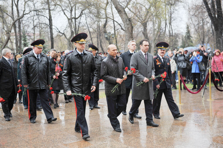 «Нам дороги эти позабыть нельзя!»