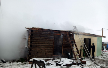 В Тюменском районе сгорел частный деревянный дом